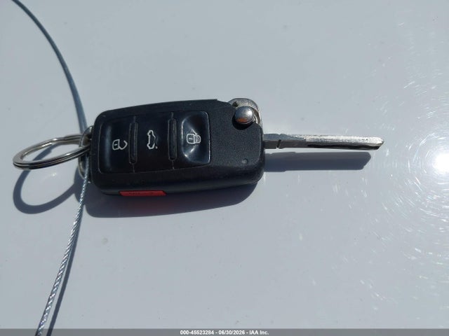 2015 Volkswagen Tiguan S მანქანა იყიდება აუქციონზე, vin: WVGAV7AX5FW593527, აუქციონის ნომერი: 45523284