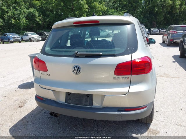 2015 Volkswagen Tiguan S მანქანა იყიდება აუქციონზე, vin: WVGAV7AX5FW593527, აუქციონის ნომერი: 45523284