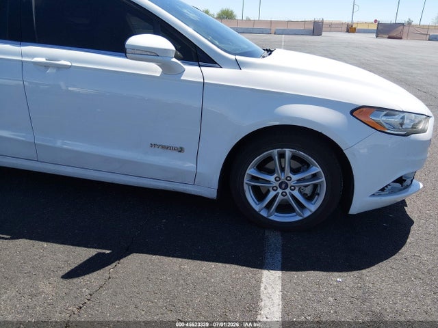3FA6P0LU1JR261259 Ford Fusion Hybrid Se