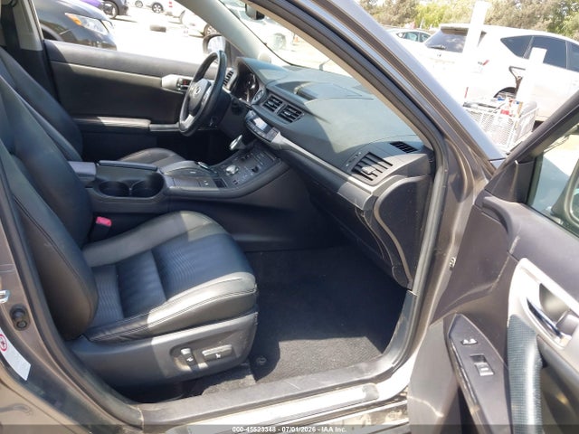 2013 Lexus Ct 200h მანქანა იყიდება აუქციონზე, vin: JTHKD5BH2D2126334, აუქციონის ნომერი: 45523348