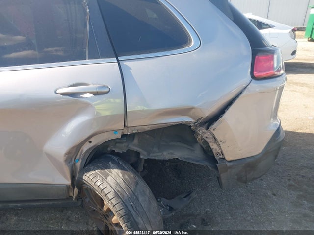 45523417 :رقم المزاد ، 1C4PJLLB9KD296268 vin ، 2019 Jeep Cherokee Latitude Plus Fwd مزاد بيع
