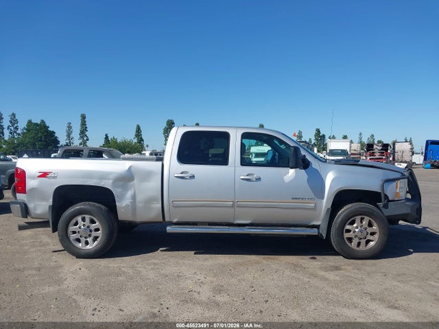 1GC1KYE84EF138429 Chevrolet Silverado 2500hd Ltz