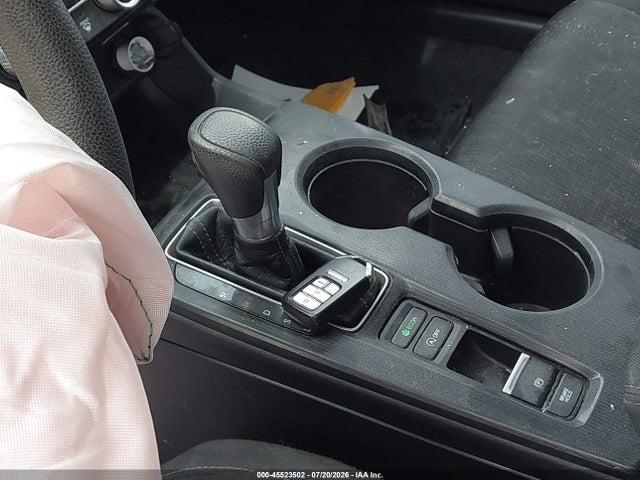 2HGFE2F26NH531465 Honda Civic Lx
