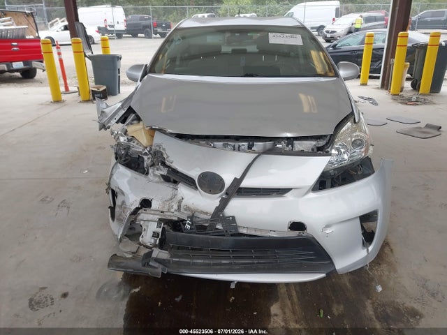 JTDKN3DU0F1947423 Toyota Prius Two