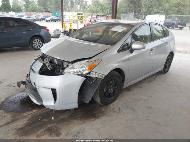 JTDKN3DU0F1947423 Toyota Prius Two