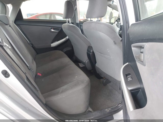 JTDKN3DU0F1947423 Toyota Prius Two