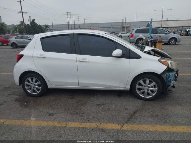 VNKKTUD37HA072211 Toyota YARIS LE