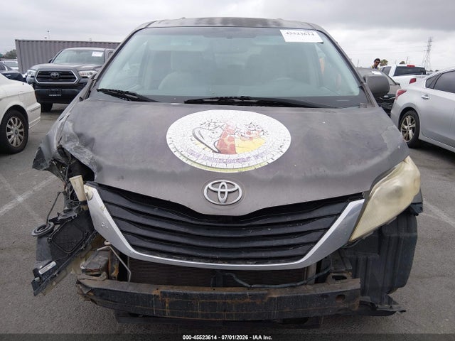 Продажа на аукционе авто 2011 Toyota Sienna Le V6, vin: 5TDKK3DC5BS174395, номер лота: 45523614