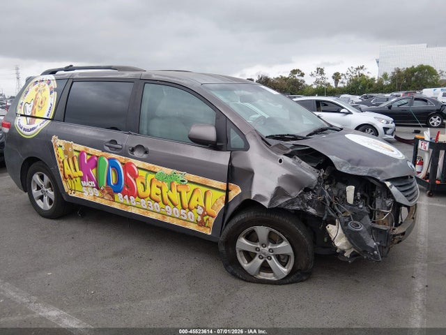 Продажа на аукционе авто 2011 Toyota Sienna Le V6, vin: 5TDKK3DC5BS174395, номер лота: 45523614