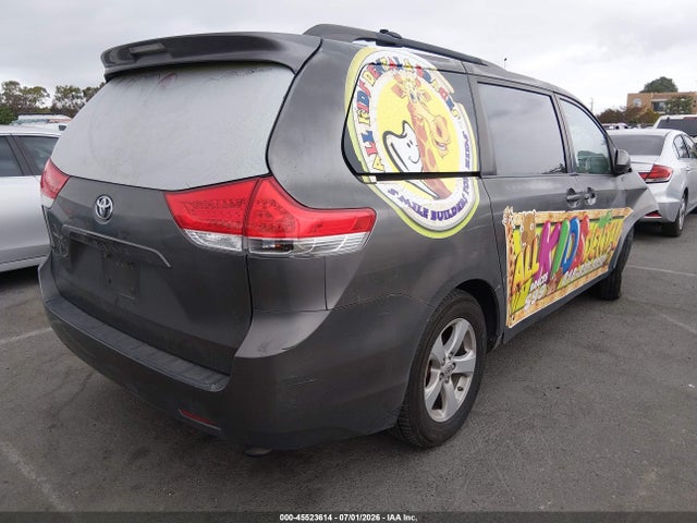 Продажа на аукционе авто 2011 Toyota Sienna Le V6, vin: 5TDKK3DC5BS174395, номер лота: 45523614