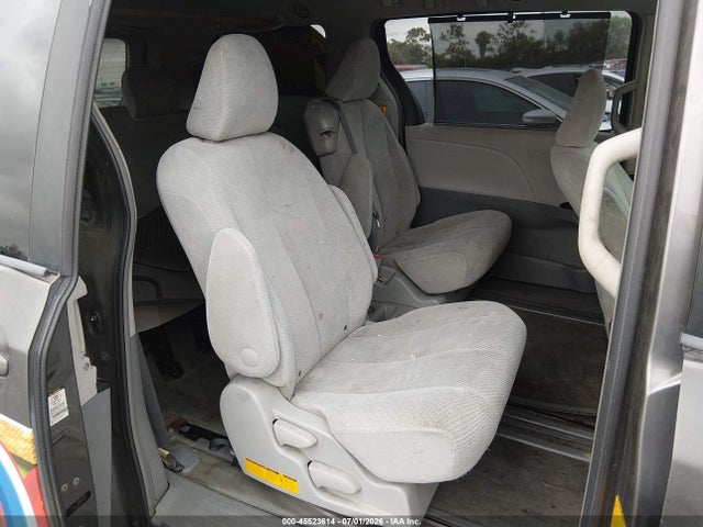 Продажа на аукционе авто 2011 Toyota Sienna Le V6, vin: 5TDKK3DC5BS174395, номер лота: 45523614