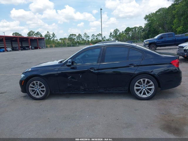 2017 Bmw 320i მანქანა იყიდება აუქციონზე, vin: WBA8E1G5XHNU12871, აუქციონის ნომერი: 45523619