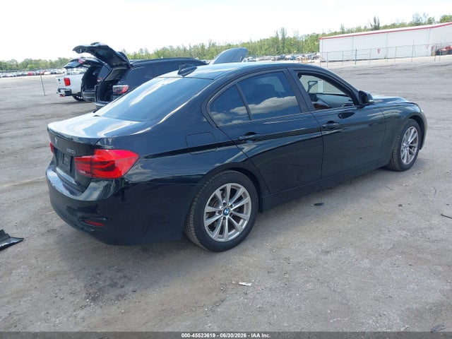 2017 Bmw 320i მანქანა იყიდება აუქციონზე, vin: WBA8E1G5XHNU12871, აუქციონის ნომერი: 45523619