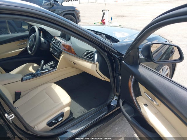2017 Bmw 320i მანქანა იყიდება აუქციონზე, vin: WBA8E1G5XHNU12871, აუქციონის ნომერი: 45523619