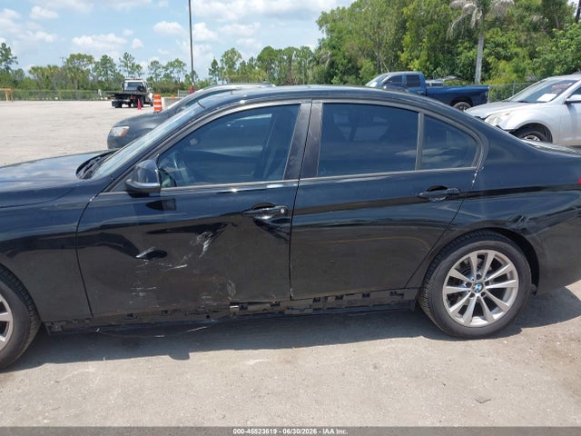 2017 Bmw 320i მანქანა იყიდება აუქციონზე, vin: WBA8E1G5XHNU12871, აუქციონის ნომერი: 45523619