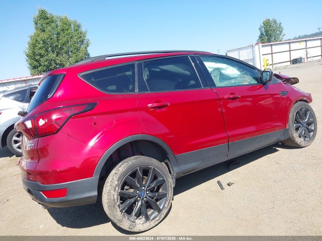 Ford ESCAPE SE 2019 1FMCU9GD6KUA55543 Image 4