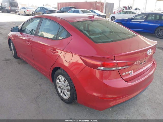 Hyundai ELANTRA SE 2018 5NPD74LF7JH395514 Image 3