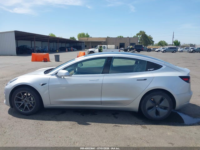 2018 Tesla Model 3 Long Range/performance მანქანა იყიდება აუქციონზე, vin: 5YJ3E1EB7JF091236, აუქციონის ნომერი: 45523641