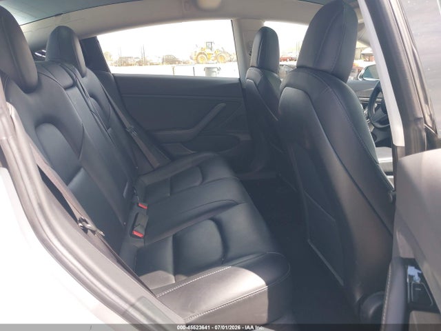 2018 Tesla Model 3 Long Range/performance მანქანა იყიდება აუქციონზე, vin: 5YJ3E1EB7JF091236, აუქციონის ნომერი: 45523641
