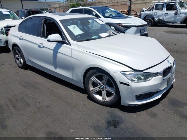 2014 Bmw 328i მანქანა იყიდება აუქციონზე, vin: WBA3C1C59EK107025, აუქციონის ნომერი: 45523647