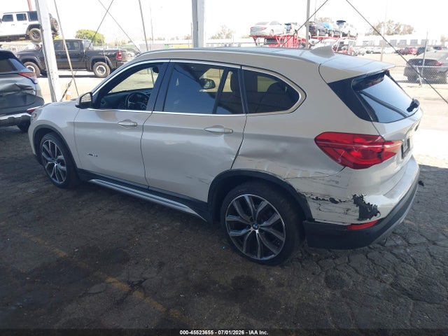BMW X1 Xdrive28i 2016 WBXHT3C39G5E47320 Image 3