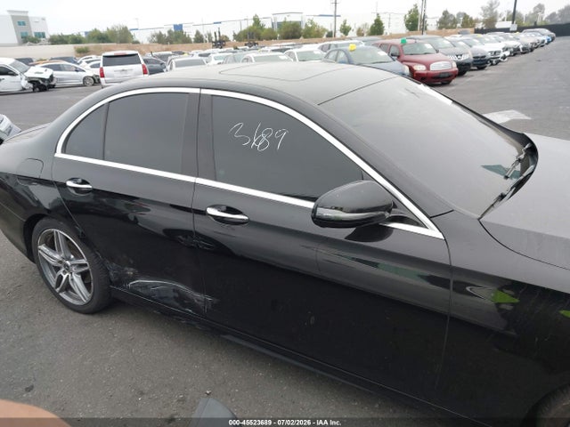 Mercedes-Benz E 300 2019 WDDZF4JB0KA601957 Image 13