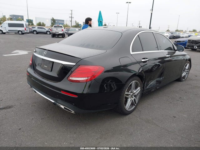 Mercedes-Benz E 300 2019 WDDZF4JB0KA601957 Image 4