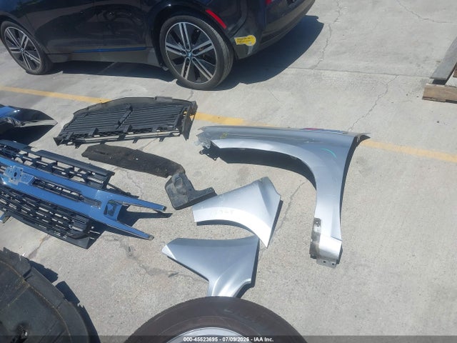 3GCUYDED3LG122560 Chevrolet Silverado 1500 4wd Standard Bed Lt