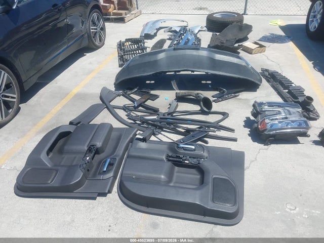 3GCUYDED3LG122560 Chevrolet Silverado 1500 4wd Standard Bed Lt