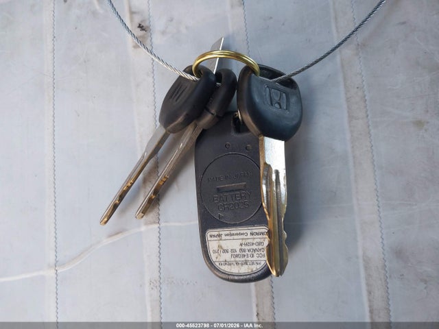45523798 :رقم المزاد ، JHLRD1875YC058170 vin ، 2000 Honda Cr-v Special Edition مزاد بيع