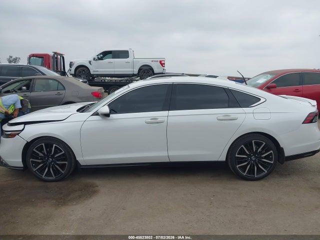 1HGCY2F8XRA004533 Honda Accord Hybrid Touring