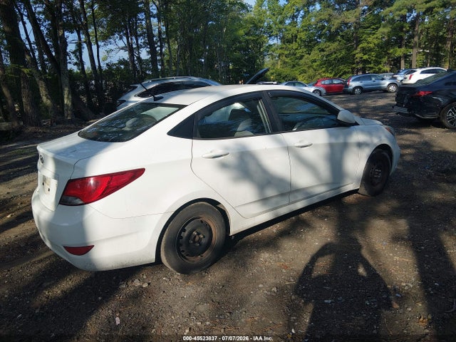 45523837 :رقم المزاد ، KMHCT4AE7FU857189 vin ، 2015 Hyundai Accent Gls مزاد بيع