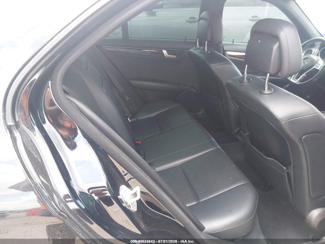 2014 Mercedes-benz C 250 Sport მანქანა იყიდება აუქციონზე, vin: WDDGF4HB9EA938113, აუქციონის ნომერი: 45523842