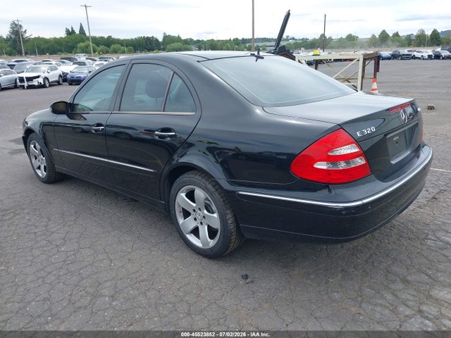 45523852 :رقم المزاد ، WDBUF82J55X175927 vin ، 2005 Mercedes-benz E 320 4matic مزاد بيع