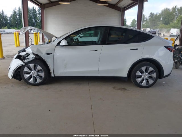 Продажа на аукционе авто 2023 Tesla Model Y Awd/long Range Dual Motor All-wheel Drive, vin: 7SAYGDEE9PF909816, номер лота: 45523868