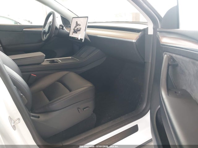 Продажа на аукционе авто 2023 Tesla Model Y Awd/long Range Dual Motor All-wheel Drive, vin: 7SAYGDEE9PF909816, номер лота: 45523868
