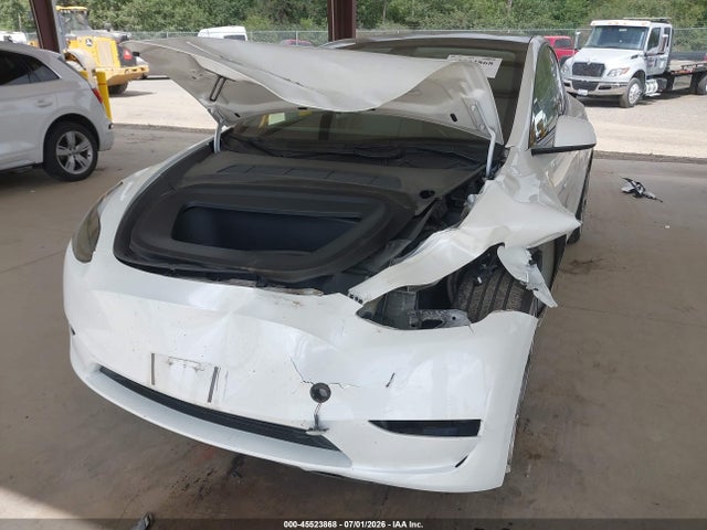 Продажа на аукционе авто 2023 Tesla Model Y Awd/long Range Dual Motor All-wheel Drive, vin: 7SAYGDEE9PF909816, номер лота: 45523868