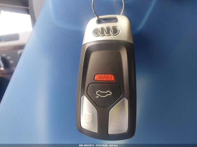 WA1LHAF7XHD047289 Audi Q7 2.0t Premium