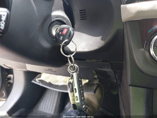 45523887 :رقم المزاد ، 2T1BURHE6FC253808 vin ، 2015 Toyota Corolla Le مزاد بيع