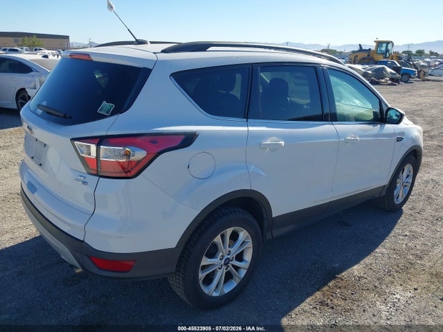 Ford ESCAPE SE 2018 1FMCU9GD6JUA32326 Image 4