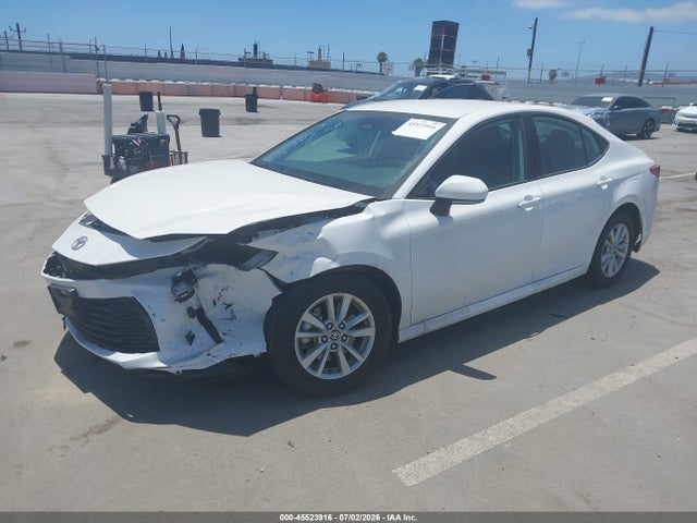 Toyota CAMRY LE 2025 4T1DAACK3SU024981 Image 2