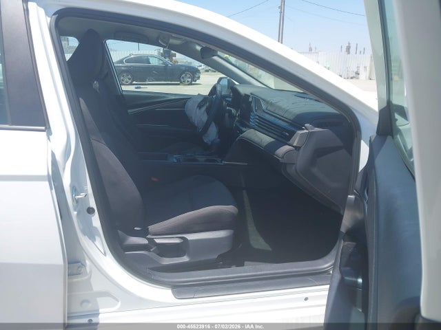 Toyota CAMRY LE 2025 4T1DAACK3SU024981 Image 5