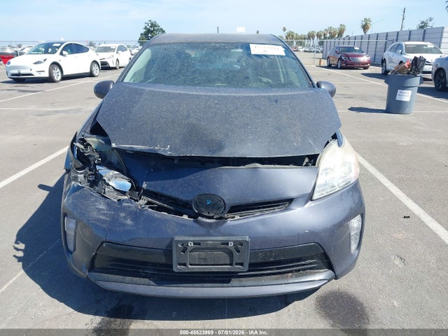 Toyota Prius Three 2014 JTDKN3DU1E0361365 Image 12