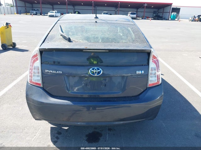 Toyota Prius Three 2014 JTDKN3DU1E0361365 Image 16