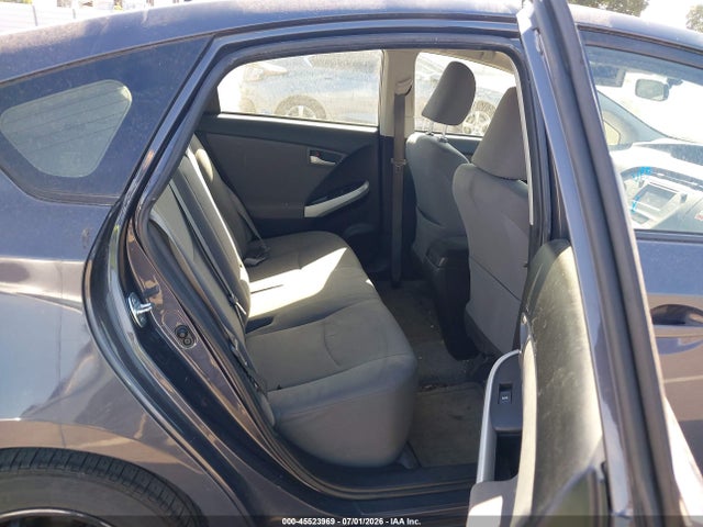 Toyota Prius Three 2014 JTDKN3DU1E0361365 Image 8