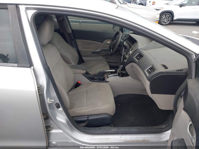 Продажа на аукционе авто 2013 Honda Civic Lx, vin: 19XFB2F58DE235598, номер лота: 45524000