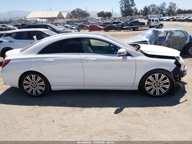 45524022 :رقم المزاد ، WDDSJ4EBXJN696643 vin ، 2018 Mercedes-benz Cla 250 مزاد بيع
