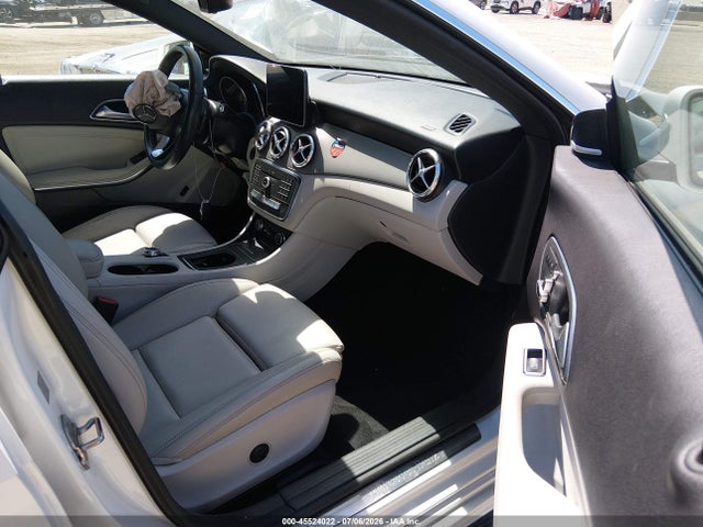 45524022 :رقم المزاد ، WDDSJ4EBXJN696643 vin ، 2018 Mercedes-benz Cla 250 مزاد بيع