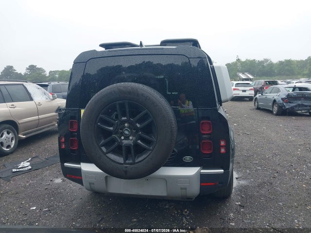 Продаж на аукціоні авто 2023 Land Rover Defender 130 S, vin: SALEJFEU2P2172751, номер лоту: 45524024