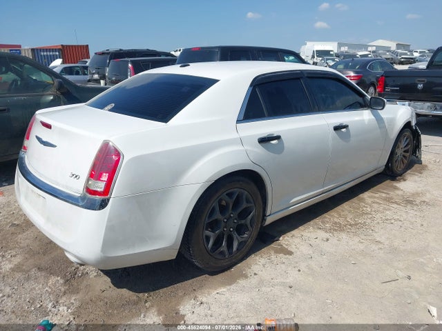2014 Chrysler 300 მანქანა იყიდება აუქციონზე, vin: 2C3CCAAG7EH255533, აუქციონის ნომერი: 45524094